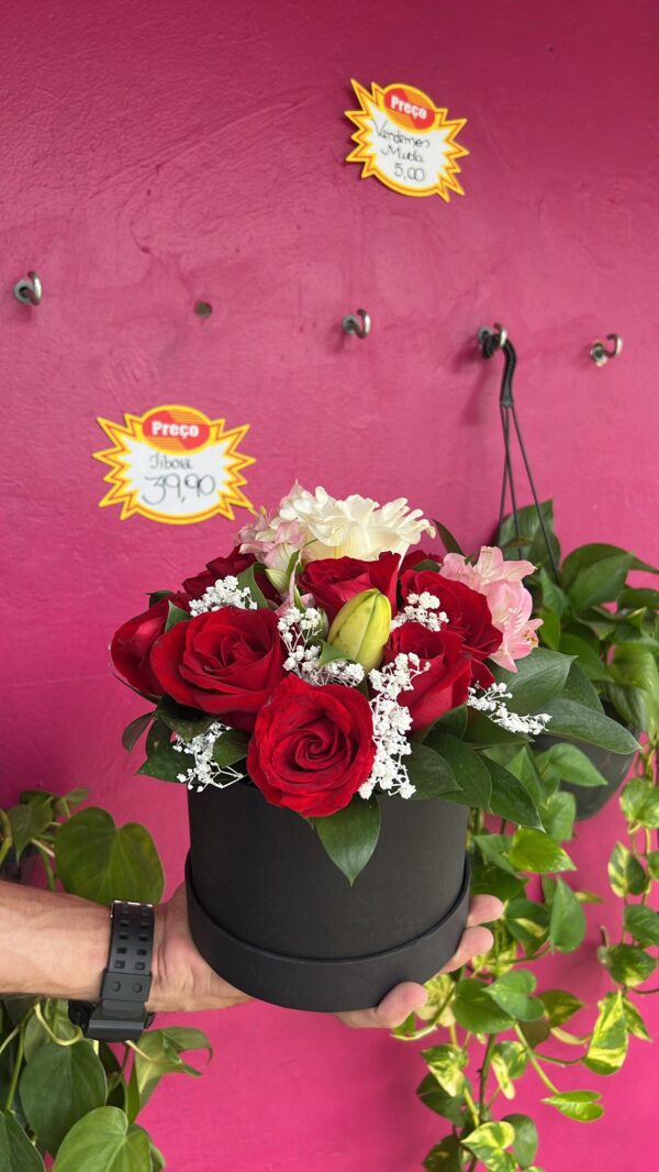 Arranjo Floral na Box Premium – Sofisticação e Elegância em Cada Detalhe - Image 3