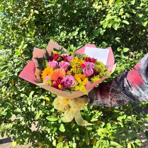 Buquê Clássico de 6 Rosas Lilás