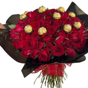 Buquê Majestoso – 100 Rosas Vermelhas