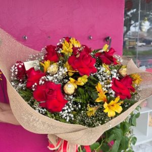 Buquê Tradicional – 12 Rosas Vermelhas 2