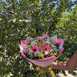 Buquê Três Amores — Eu Te Amo