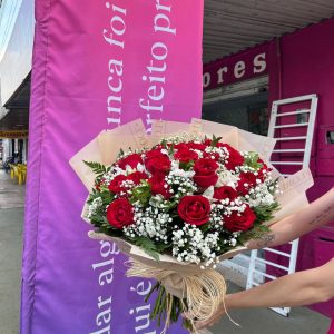 Buquê de Rosas Vermelhas Tradicional - 20 Rosas 4
