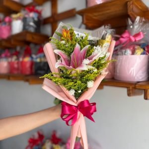 Lírio Unitário Premium — Delicadeza em Flor 1