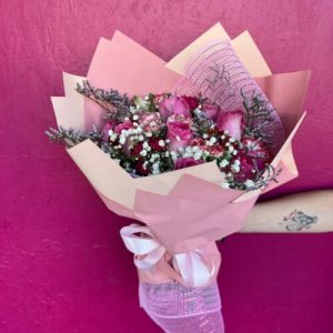 Mini Buquê Sofisticado – 20 Rosas Delicadas