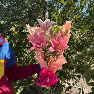 🌸 Buquê Coreano de Lírios 🌸